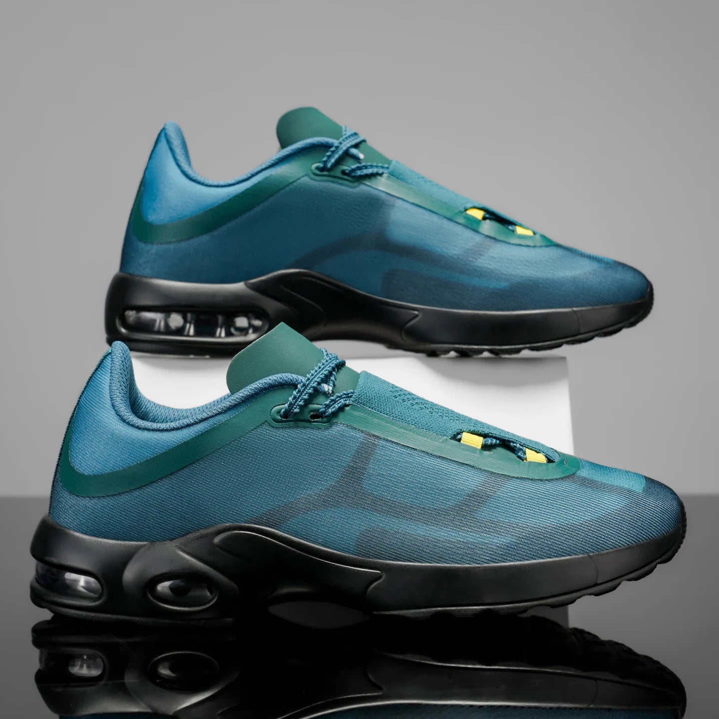 Running shoes men 2025 Autumn New style Fashionable and versatile Anti-slip sneakers Outdoor Jogging Training sneakers men