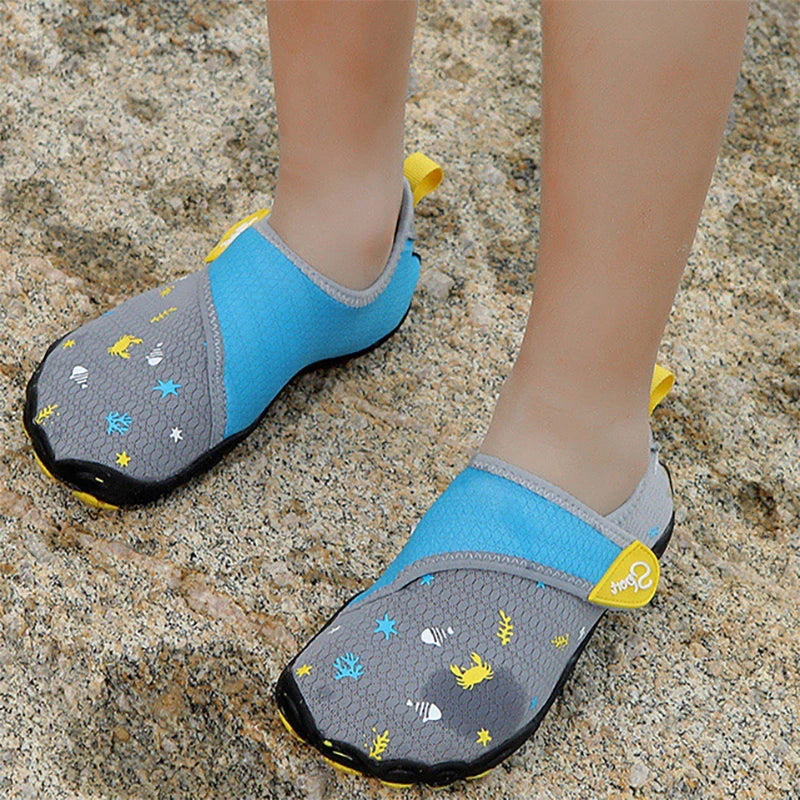 New children's outdoor water wading shoes, beach and stream tracing shoes, barefoot hiking and cycling five toe shoes