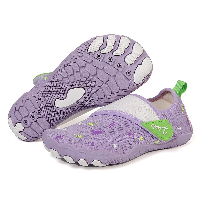 New children's outdoor water wading shoes, beach and stream tracing shoes, barefoot hiking and cycling five toe shoes