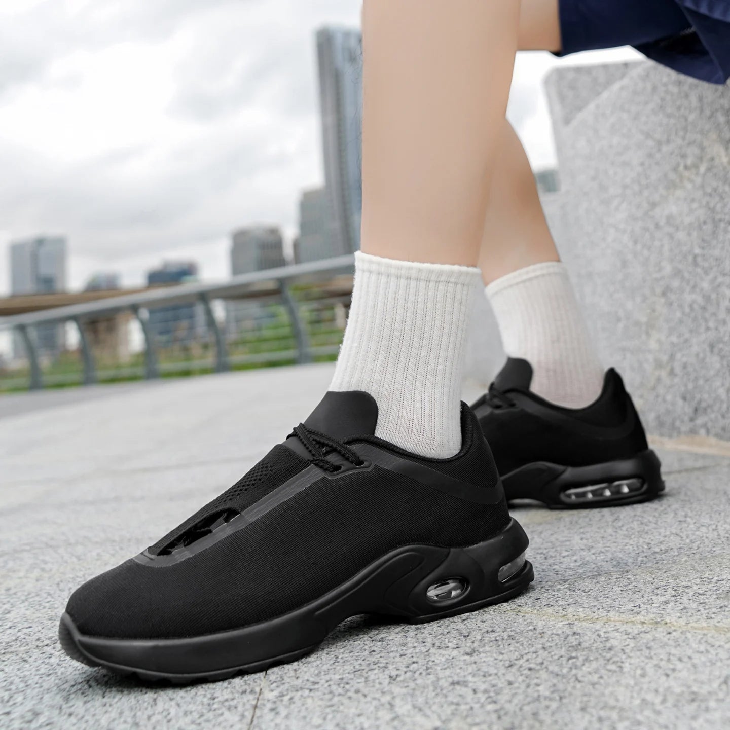 Running shoes men 2025 Autumn New style Fashionable and versatile Anti-slip sneakers Outdoor Jogging Training sneakers men